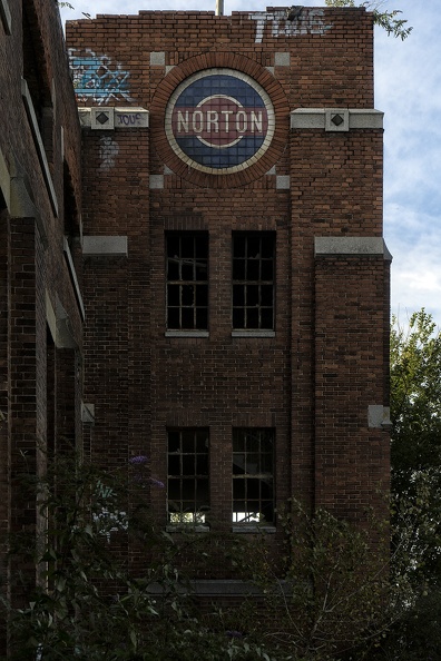 Norton-Werk 02.jpg
